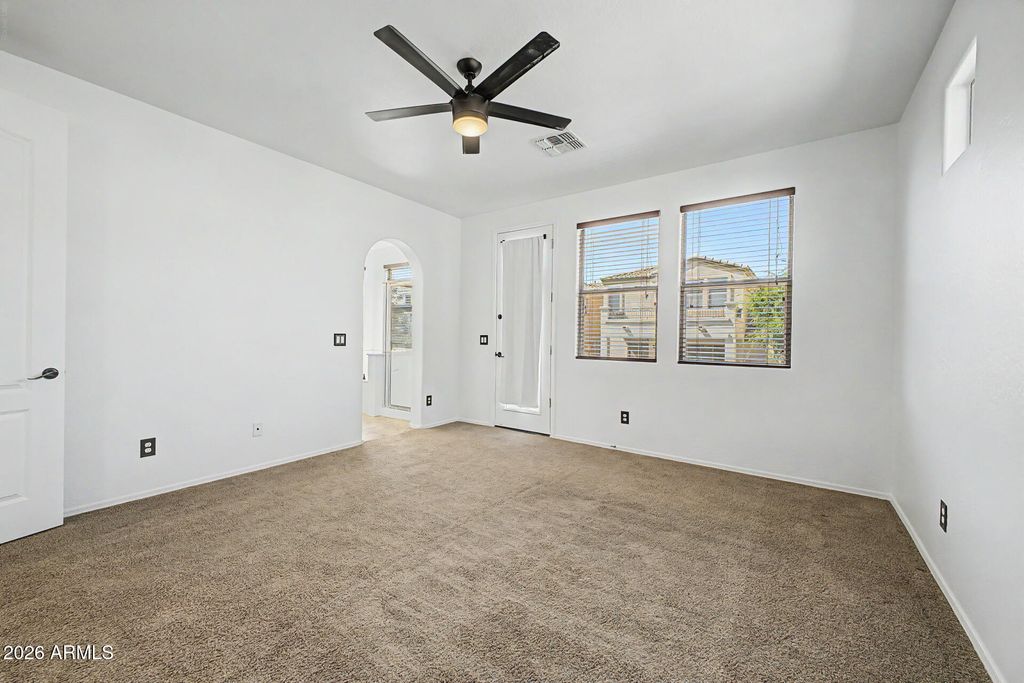 Image 33 of property listing at 1650 W COTTONWOOD Lane, Phoenix, AZ 85045