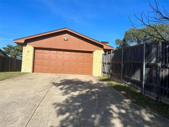 1924 Berkner Drive, Richardson, TX 75081