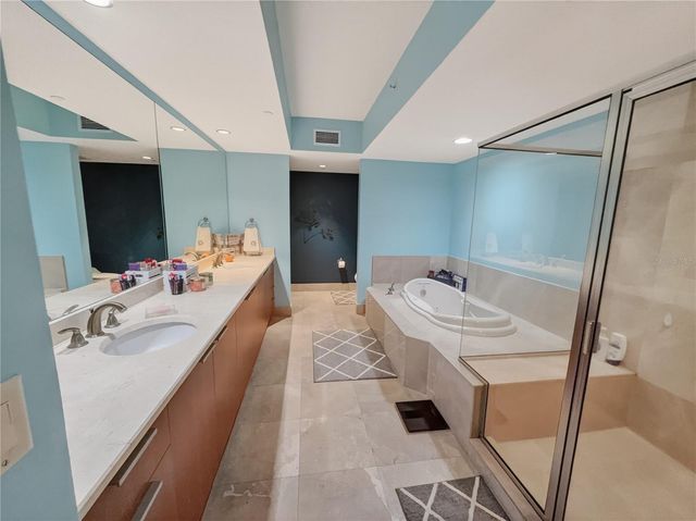 231 RIVERSIDE DRIVE 208-1, Holly Hill, FL 32117