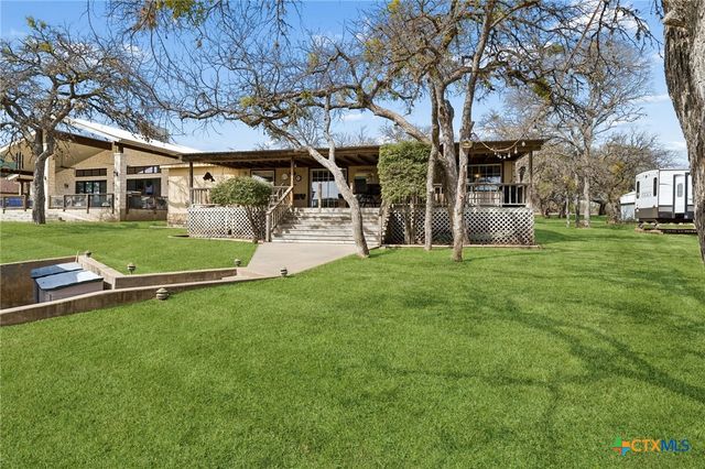 506 Ranch Road 2233, Llano, TX 78643