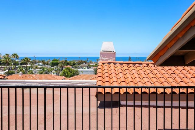 406 Paseo Pacifica, Encinitas, CA 92024
