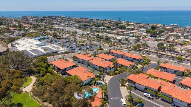 406 Paseo Pacifica, Encinitas, CA 92024