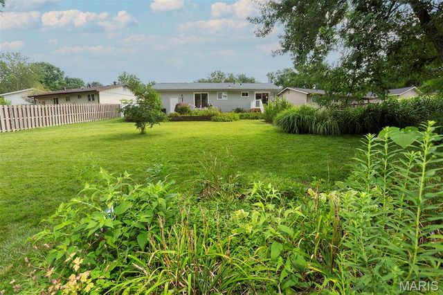728 Stonesign Drive, Fenton, MO 63026