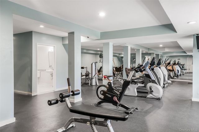 16 Glen Keith Road L, Glen Cove, NY 11542