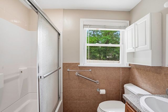 57 Lanewood Ave, Framingham, MA 01701