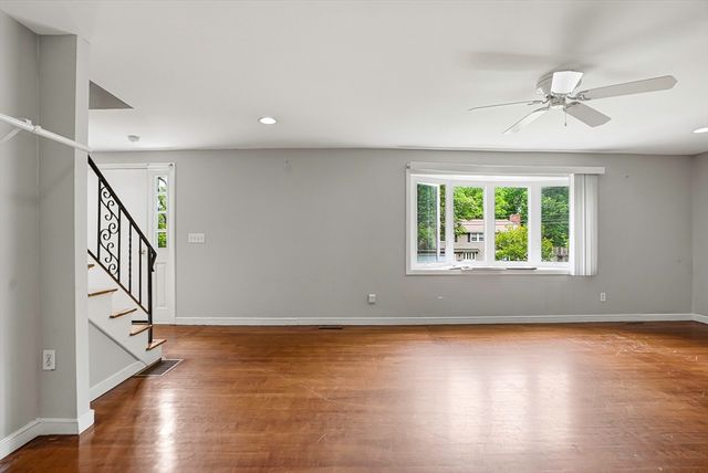 57 Lanewood Ave, Framingham, MA 01701