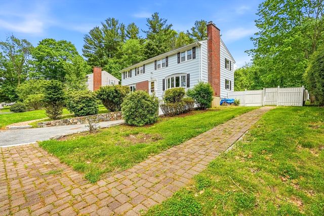 57 Lanewood Ave, Framingham, MA 01701