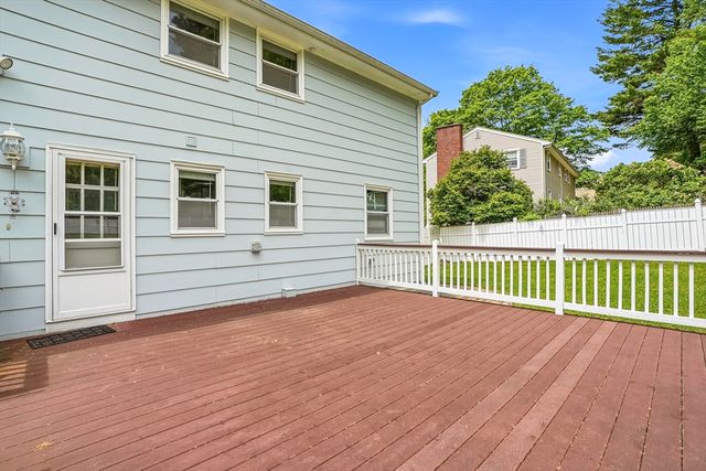 57 Lanewood Ave, Framingham, MA 01701
