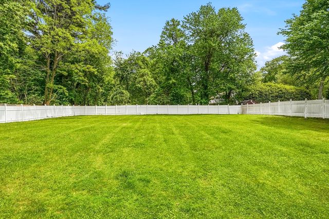 57 Lanewood Ave, Framingham, MA 01701