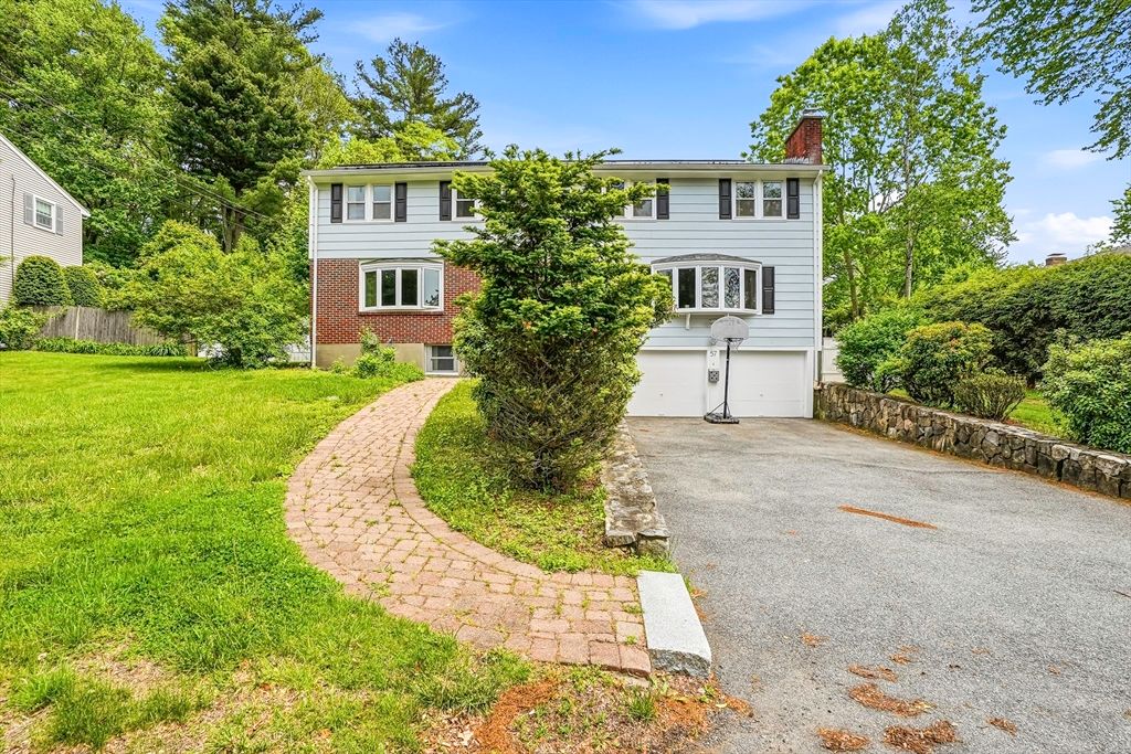 57 Lanewood Ave, Framingham, MA 01701
