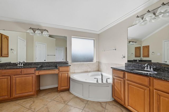 1126 Chelshurst Way, Spring, TX 77379