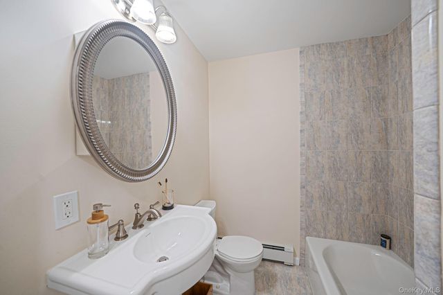 8 Florence Court, Huntington Station, NY 11746