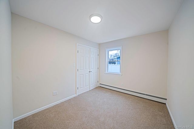 8 Florence Court, Huntington Station, NY 11746