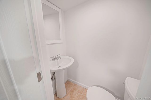 8 Florence Court, Huntington Station, NY 11746