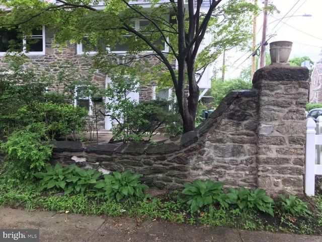 275 E MEEHAN AVE, Philadelphia, PA 19119