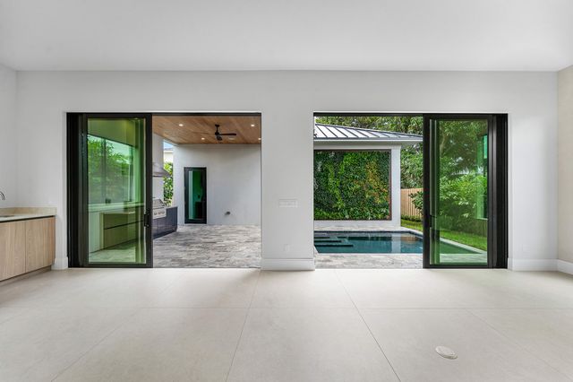 309 SE 6th Street, Delray Beach, FL 33483