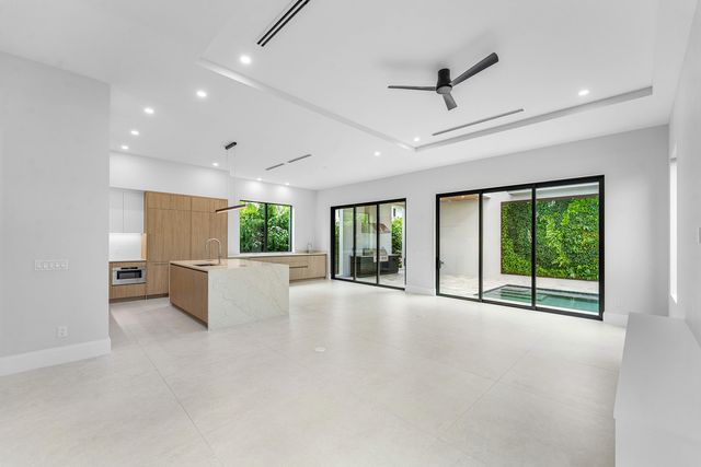 309 SE 6th Street, Delray Beach, FL 33483