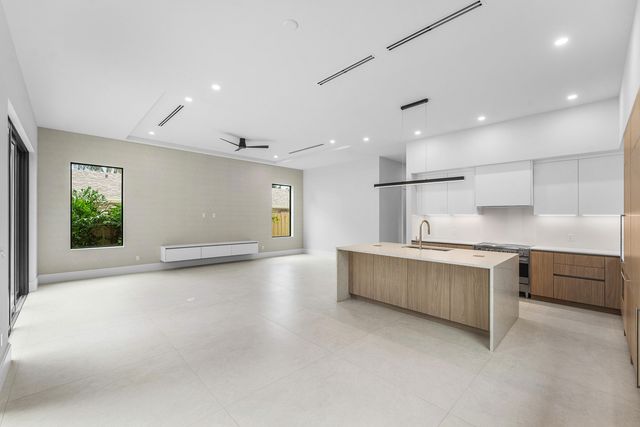 309 SE 6th Street, Delray Beach, FL 33483