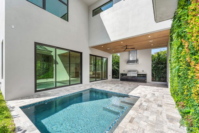 309 SE 6th Street, Delray Beach, FL 33483