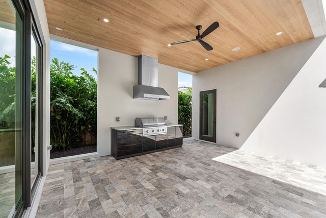 309 SE 6th Street, Delray Beach, FL 33483
