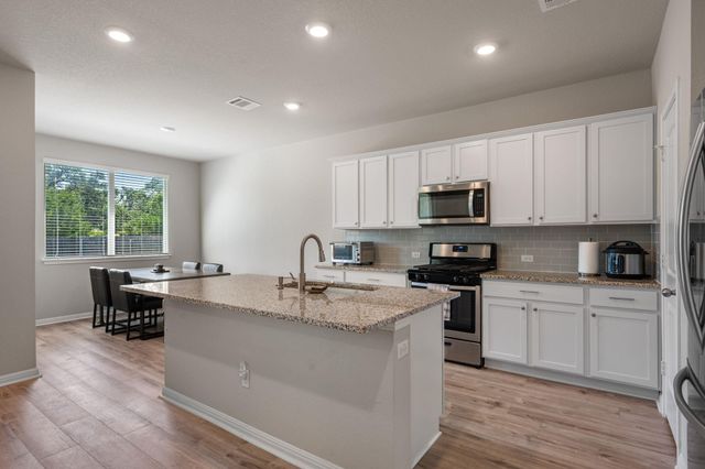 319 Arrowhead Vine ST, Leander, TX 78641