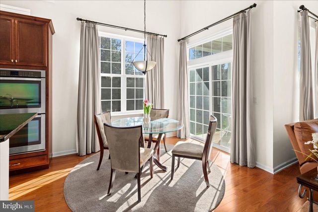 9 BELLINGHAM DR, Kendall Park, NJ 08824