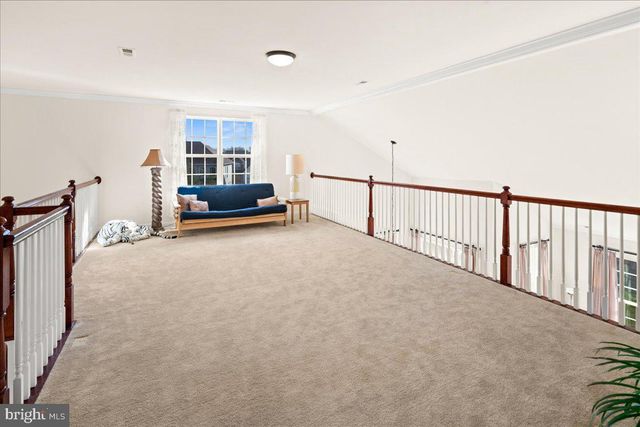 9 BELLINGHAM DR, Kendall Park, NJ 08824