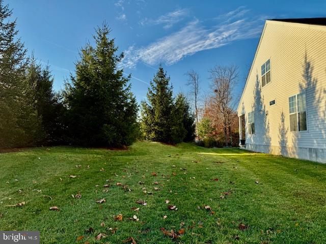 9 BELLINGHAM DR, Kendall Park, NJ 08824