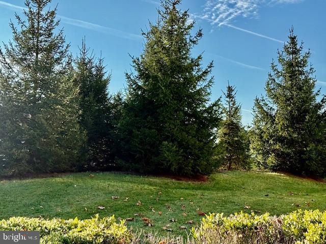 9 BELLINGHAM DR, Kendall Park, NJ 08824