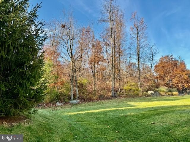 9 BELLINGHAM DR, Kendall Park, NJ 08824