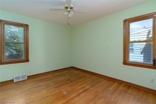 16223 Bardbury Avenue, Middleburg Heights, OH 44130