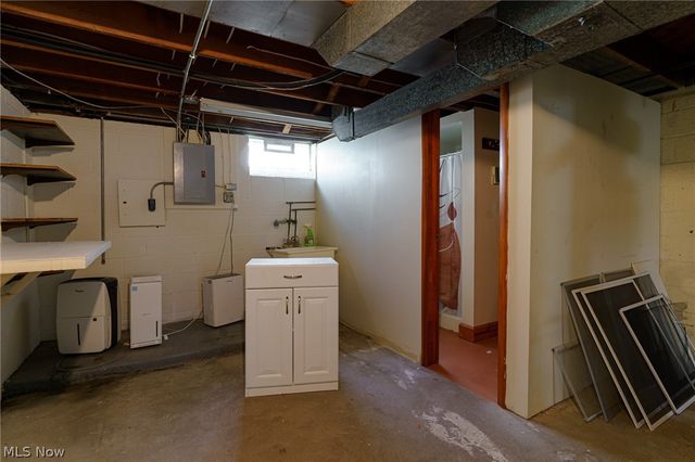 16223 Bardbury Avenue, Middleburg Heights, OH 44130