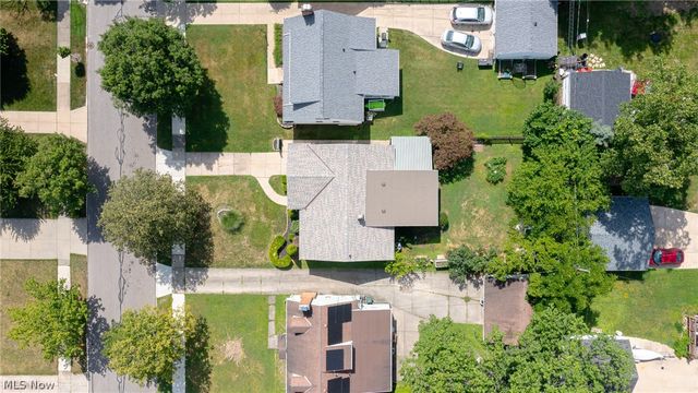 16223 Bardbury Avenue, Middleburg Heights, OH 44130