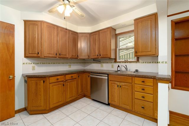 16223 Bardbury Avenue, Middleburg Heights, OH 44130