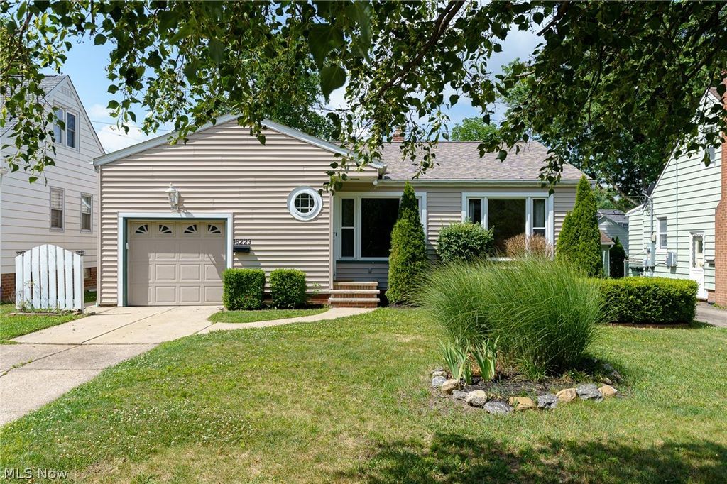16223 Bardbury Avenue, Middleburg Heights, OH 44130