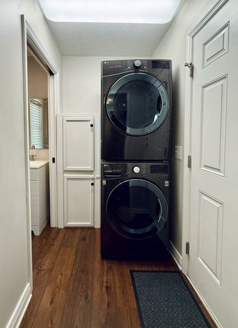 320 Spring Valley Dr, Cottontown, TN 37048