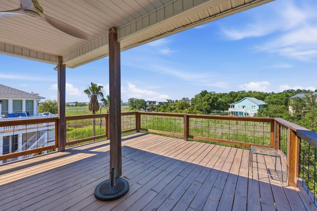 365 Marsh Pl., Murrells Inlet, SC 29576