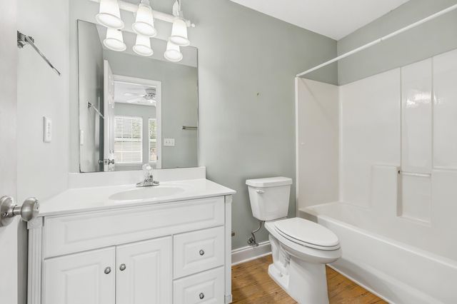 365 Marsh Pl., Murrells Inlet, SC 29576