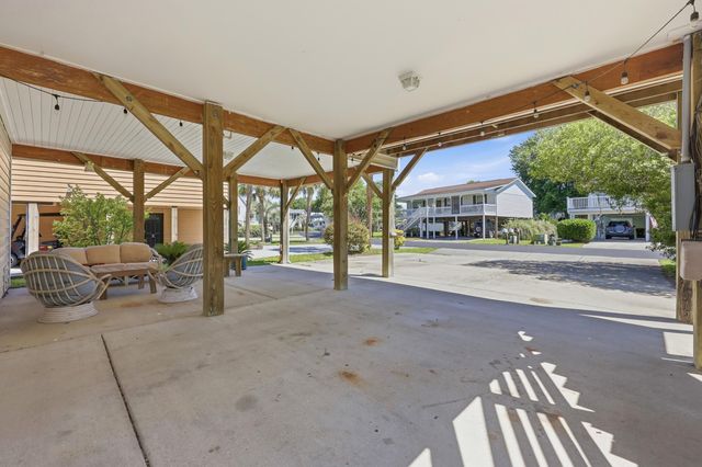 365 Marsh Pl., Murrells Inlet, SC 29576