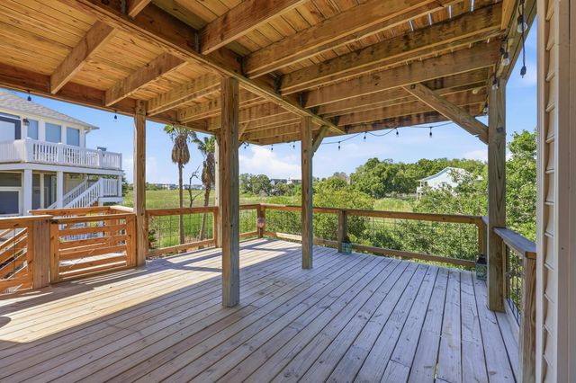 365 Marsh Pl., Murrells Inlet, SC 29576