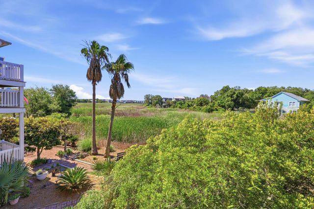 365 Marsh Pl., Murrells Inlet, SC 29576
