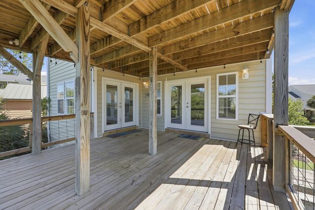 365 Marsh Pl., Murrells Inlet, SC 29576