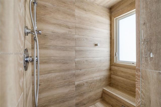 8000 Los Pinos Blvd, Coral Gables, FL 33143