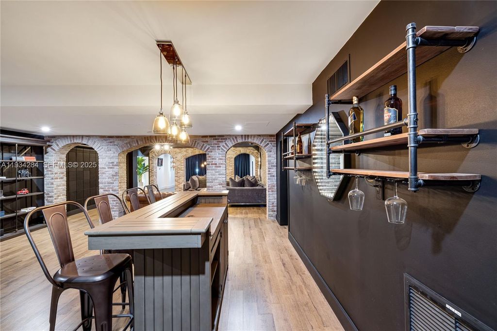 Image 58 of property listing at 8000 Los Pinos Blvd, Coral Gables, FL 33143