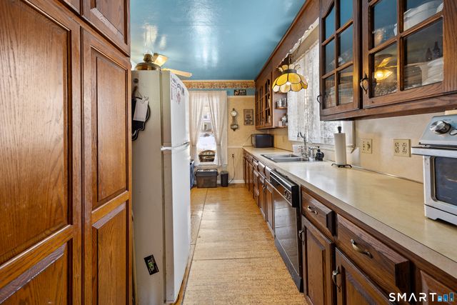 49 Woodland Street, Bristol, CT 06010