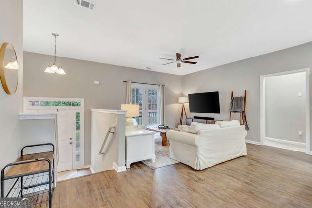 68 Skyview Road, Senoia, GA 30276