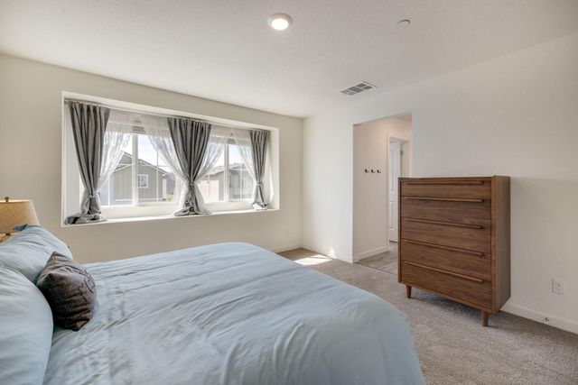 4041 Trailblazer Loop, Roseville, CA 95747