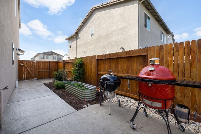 4041 Trailblazer Loop, Roseville, CA 95747