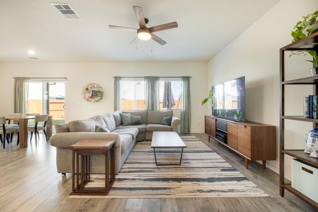 4041 Trailblazer Loop, Roseville, CA 95747