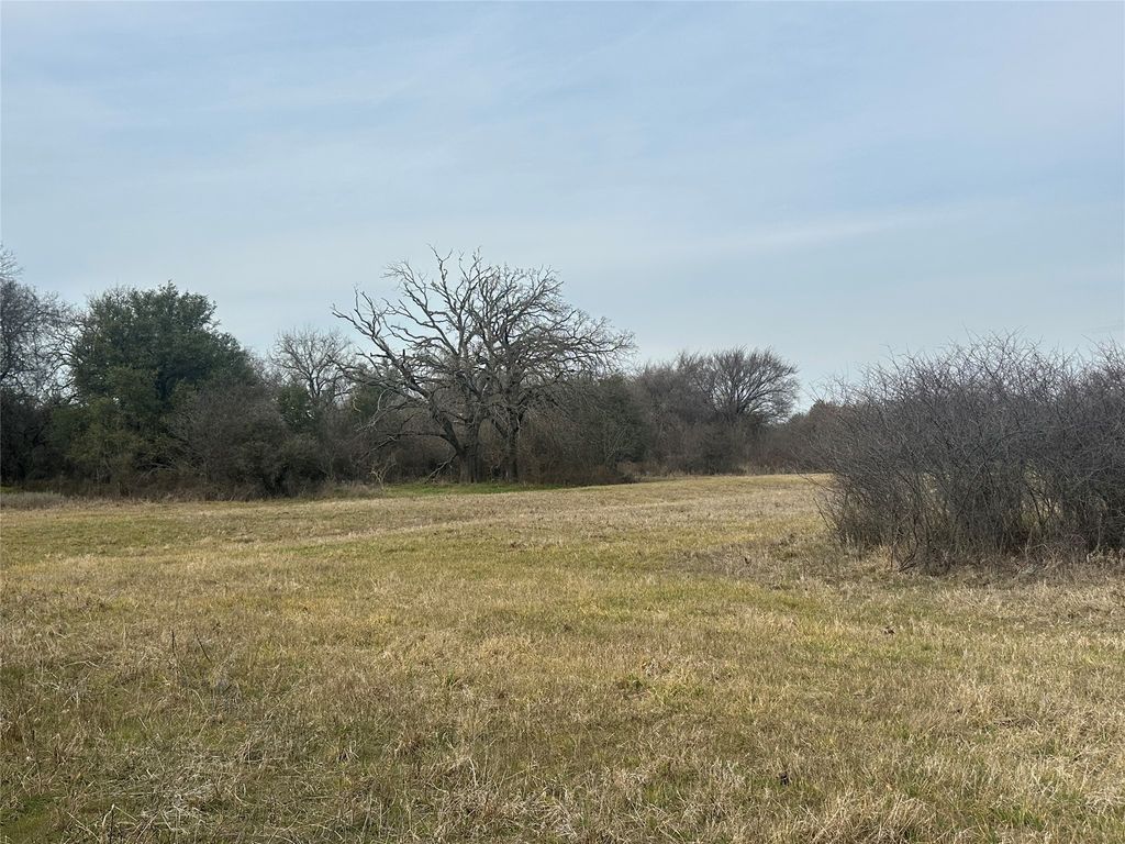 000 Hutcheson, Springtown, TX 76082